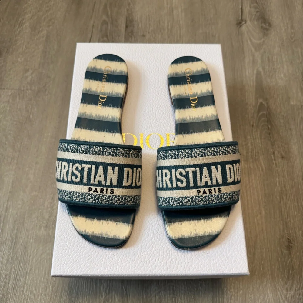 Christian Dior Dway slides - Picture 4 of 8